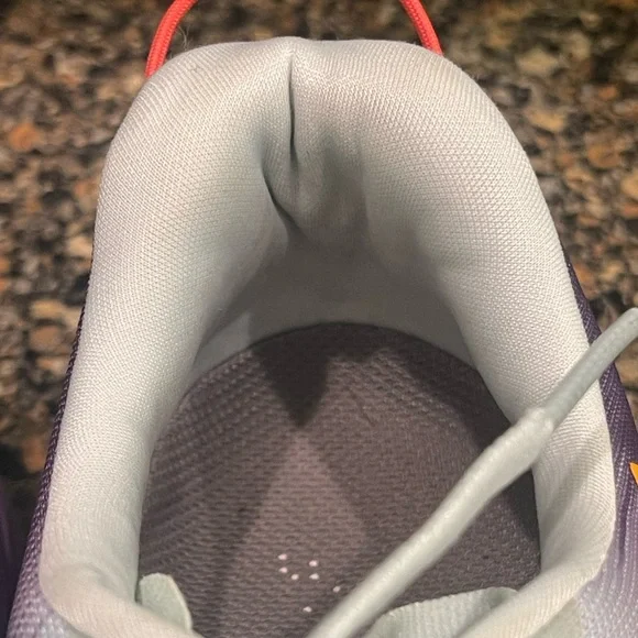 Hoka Light Blue and Purple Running Shoes rincon3 size 8.5 - Picture 4 of 9